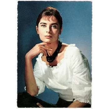 Juliette Mayniel - Age, Bio, Birthdate, Family, Networth & More