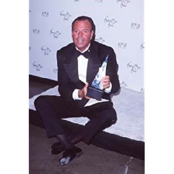 Julio Iglesias - Wiki, Bio, Networth, Birthdate, Family & More