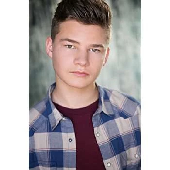 Julius Lambrecht - Age, Bio, Birthdate, Family, Networth & More