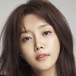 Chae Jung-an Biography