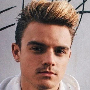 Dioni Jurado - Birthplace, Bio, Wiki, Birthday, Family, Networth & More