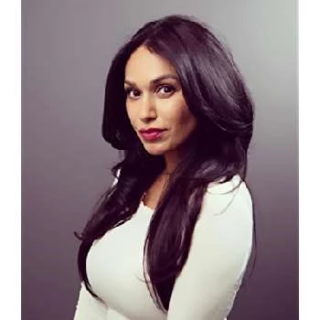 Justiene Lindholm - Age, Bio, Birthdate, Family, Networth & More