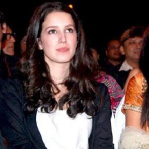 Isabel Kaif Biography