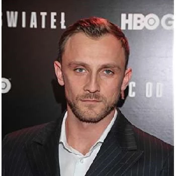 Kamil Nozynski - Age, Bio, Birthdate, Family, Networth & More