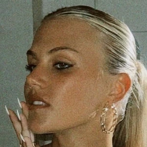 Harper Kaminski Biography