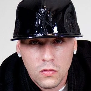 Kendo Kaponi - Biography, Birthday, Family, Wki, Networth & More