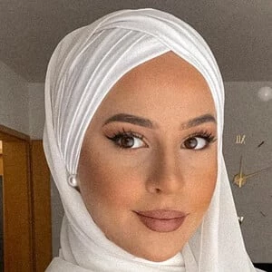 Tugba Kar - Wiki, Family, Bio, Birthdate, Networth & More