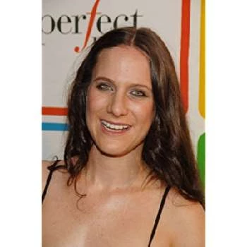 Kara Janx - Family, Bio, Birthdate,Age, Networth , Wiki& More