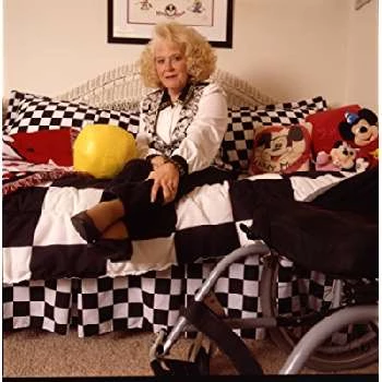 Karen Pendleton - Age, Bio, Birthdate, Family, Networth & More