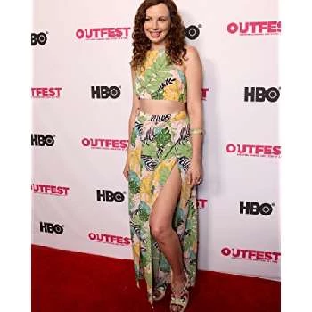 Kari Alison Hodge - Age, Bio, Birthdate, Family, Networth & More