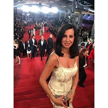Karinne Behr Biography