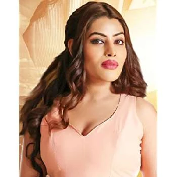 Karishma Rao - Age, Bio, Birthdate, Family, Networth & More