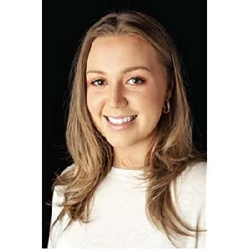 Kate McKenzie - Age, Bio, Birthdate, Family, Networth & More