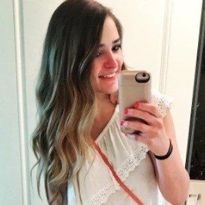 Sara Kate Biography