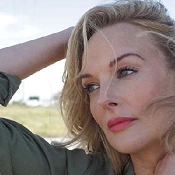 Katherine Kingsley - Age, Bio, Birthdate, Family, Networth & More