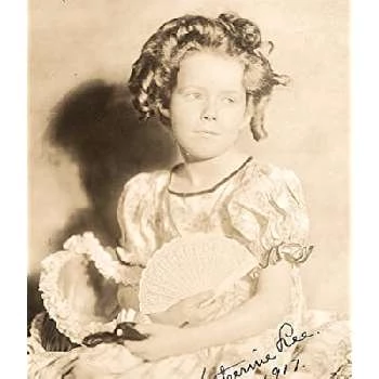 Katherine Lee - Age, Bio, Birthdate, Family, Networth & More