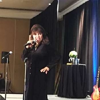 Kathy Bee Hampton - Age, Bio, Birthdate, Family, Networth & More