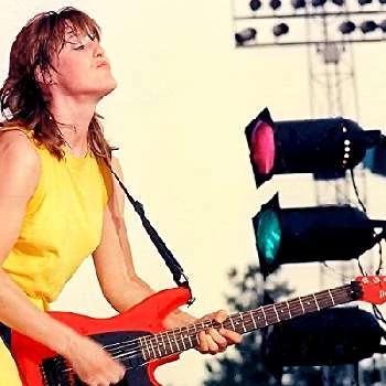 Katrina Leskanich - Birthday, Bio, Wiki, Family, Networth & More