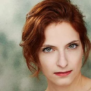 Katy Mahard - Age, Bio, Birthdate, Family, Networth & More