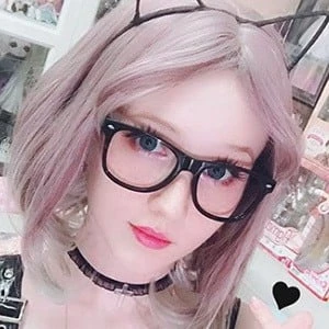 Sasha Kawaii Fox Biography