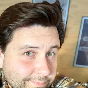 Kaya Savas - Networth, Bio, Wiki, Family, Birthday, Networth & More