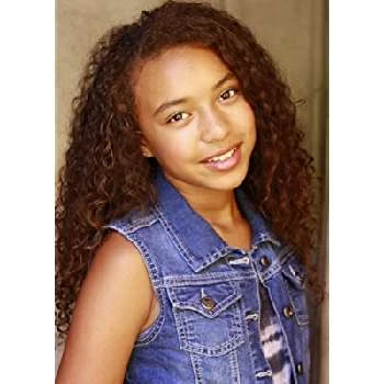 Kayla Ashley Davis - Age, Bio, Birthdate, Family, Networth & More