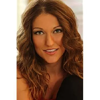 Kaylyn Easton - Age, Bio, Birthdate, Family, Networth & More