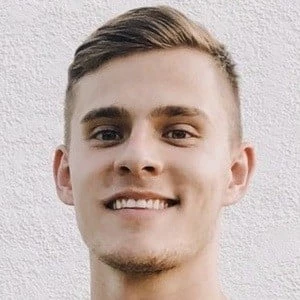 Kohlmann Dean Kearley - Family, Bio, Birthday, Family, Income & More