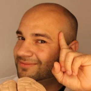 keinfakenews - Family, Bio, Birthday, Family, Income & More