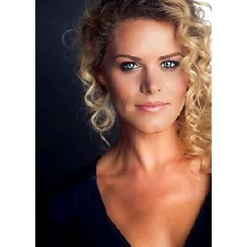 Kelly Dowdle - Birthday, Bio, Wiki, Family, Networth & More