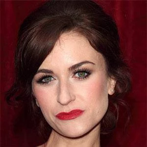 Katherine Kelly Biography