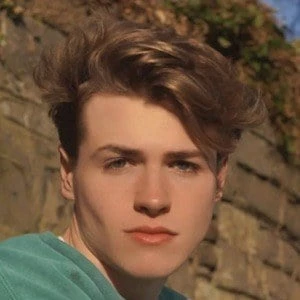 Lewis Kelly Biography