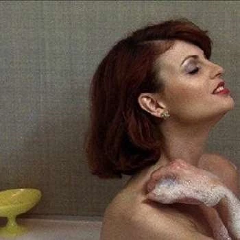 Kelly Nichols - Age, Bio, Birthdate, Family, Networth & More