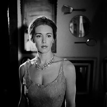 Kelly Thorne - Age, Bio, Birthdate, Family, Networth & More