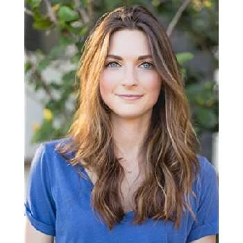 Kelsey Bascom - Age, Bio, Birthdate, Family, Networth & More