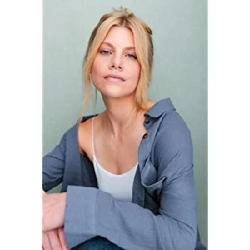 Kelsey Lea Jones - Age, Bio, Birthdate, Family, Networth & More