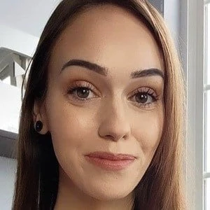 Jessica Kent Biography