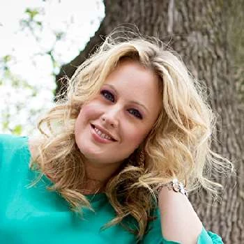 Keri Bunkers - Age, Bio, Birthdate, Family, Networth & More