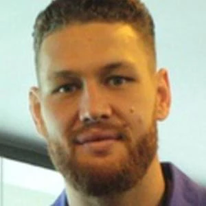 Tawera Kerr-Barlow Biography