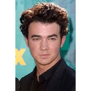 Kevin Jonas Biography