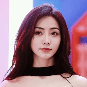 Xie Keyin - Family, Bio, Birthday, Family, Income & More