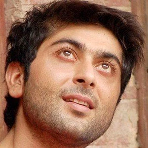 Bilal Abbas Khan - Family, Bio, Birthday, Family, Income & More