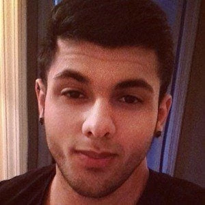 Mo Khan Biography