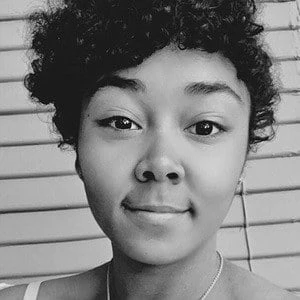 Kiana Khansmith - Networth, Bio, Wiki, Family, Birthday, Networth & More