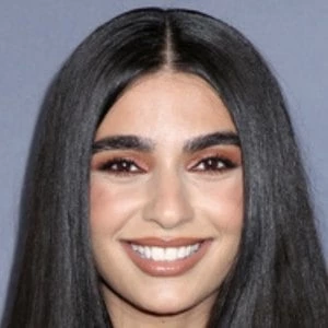Nida Khurshid Biography