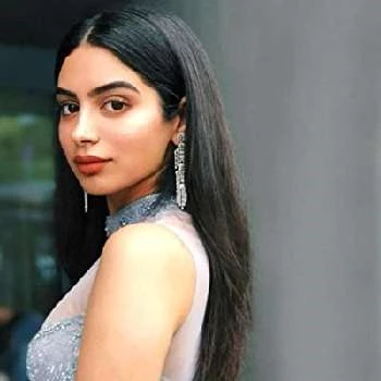 Khushi Kapoor - Age, Height, Birthdate, Bio, Family, Networth & More