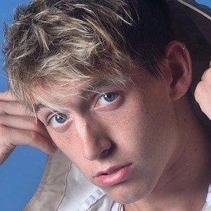 Josh Killacky - Family, Bio, Birthday, Family, Income & More