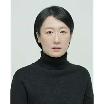 Kim Ga-young - Age, Bio, Birthdate, Family, Networth & More