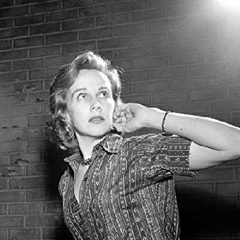 Kim Hunter - Wiki, Bio, Birthdate, Networth, Family & More