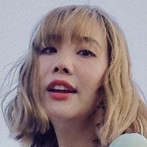 Joan Kim Biography